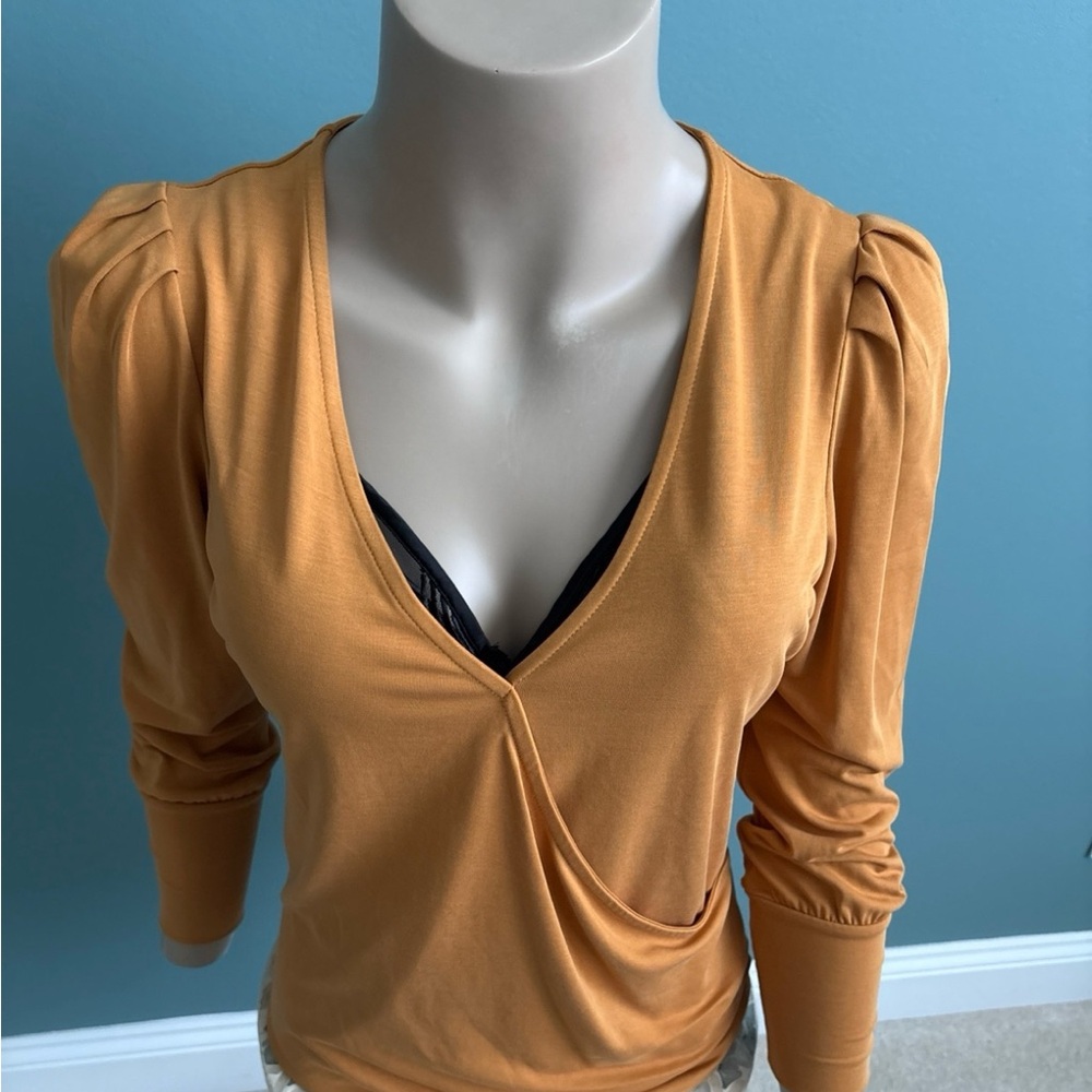 CLASSIC WRAP STYLE TOP - Picture 6 of 10